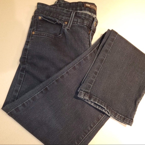 Levi’s Demi Curve Jeans - Picture 6 of 6